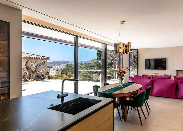 Costa Brava: De Lujo Con Piscina Privada Y Eficiencia Energetica - Es-209-99 *