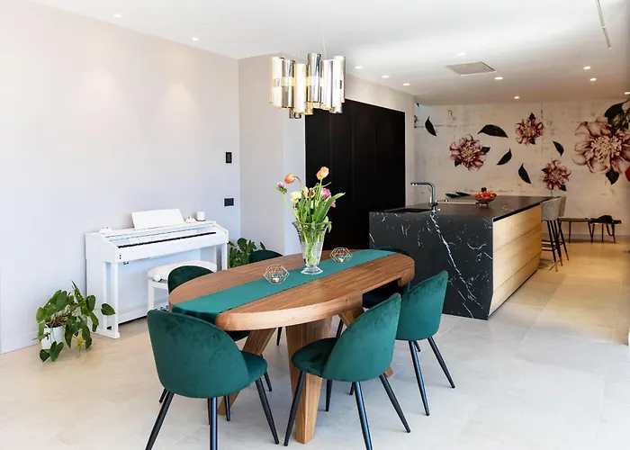 Costa Brava: De Lujo Con Piscina Privada Y Eficiencia Energetica - Es-209-99 *