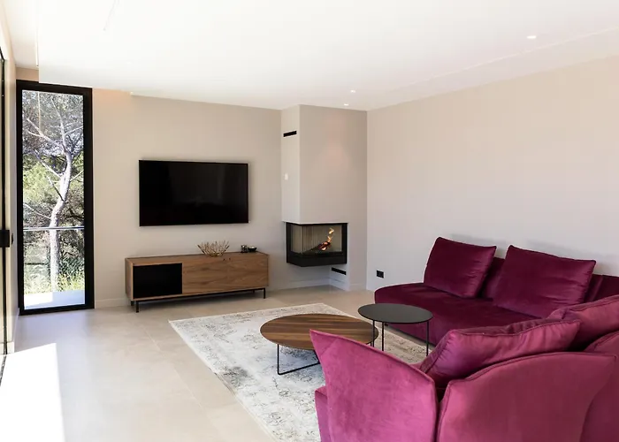 Costa Brava: De Lujo Con Piscina Privada Y Eficiencia Energetica - Es-209-99 Nyaraló *