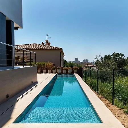 Costa Brava: De Lujo Con Piscina Privada Y Eficiencia Energetica - Es-209-99 بيت للعطل