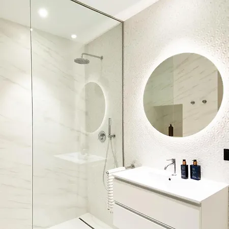 Costa Brava: De Lujo Con Piscina Privada Y Eficiencia Energetica - Es-209-99 Ferienhaus *