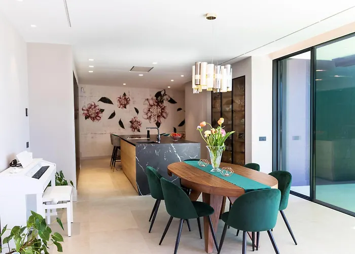 Costa Brava: De Lujo Con Piscina Privada Y Eficiencia Energetica - Es-209-99