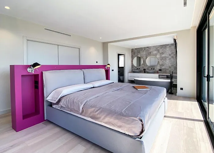 Costa Brava: De Lujo Con Piscina Privada Y Eficiencia Energetica - Es-209-99 Feriehus